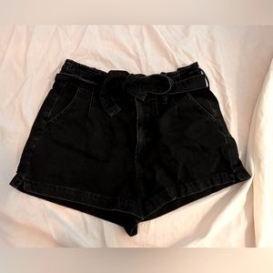 American Eagle Mom Shorts with Belt